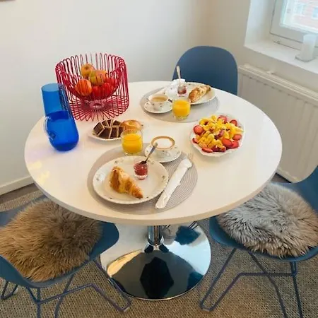 Apartment Modern 1 Bedroom For 4, 10min From Arena & Center *