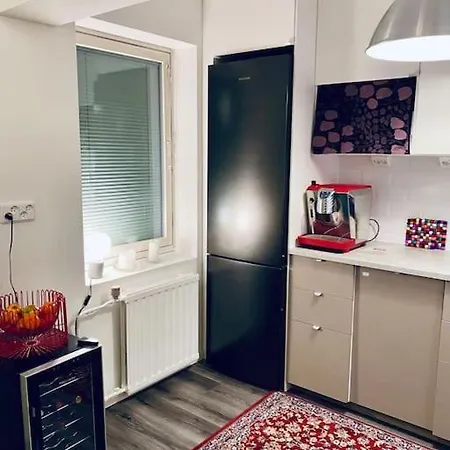 Modern 1 Bedroom For 4, 10min From Arena & Center